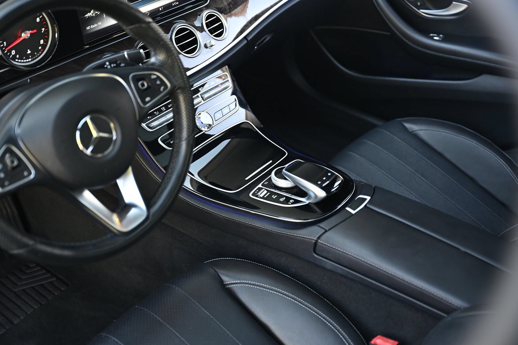 Used 2017 Mercedes-Benz E 300 image 13