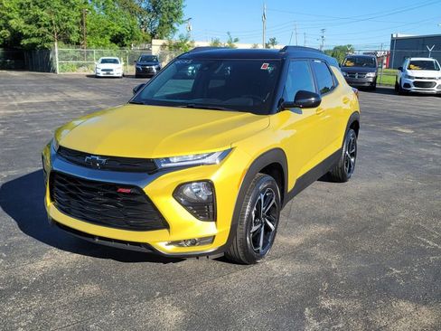 Used 2023 Chevrolet TrailBlazer RS w/ Sun and Liftgate Package AWD/4WD image 5