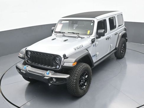 Used 2024 Jeep Wrangler Unlimited image 52
