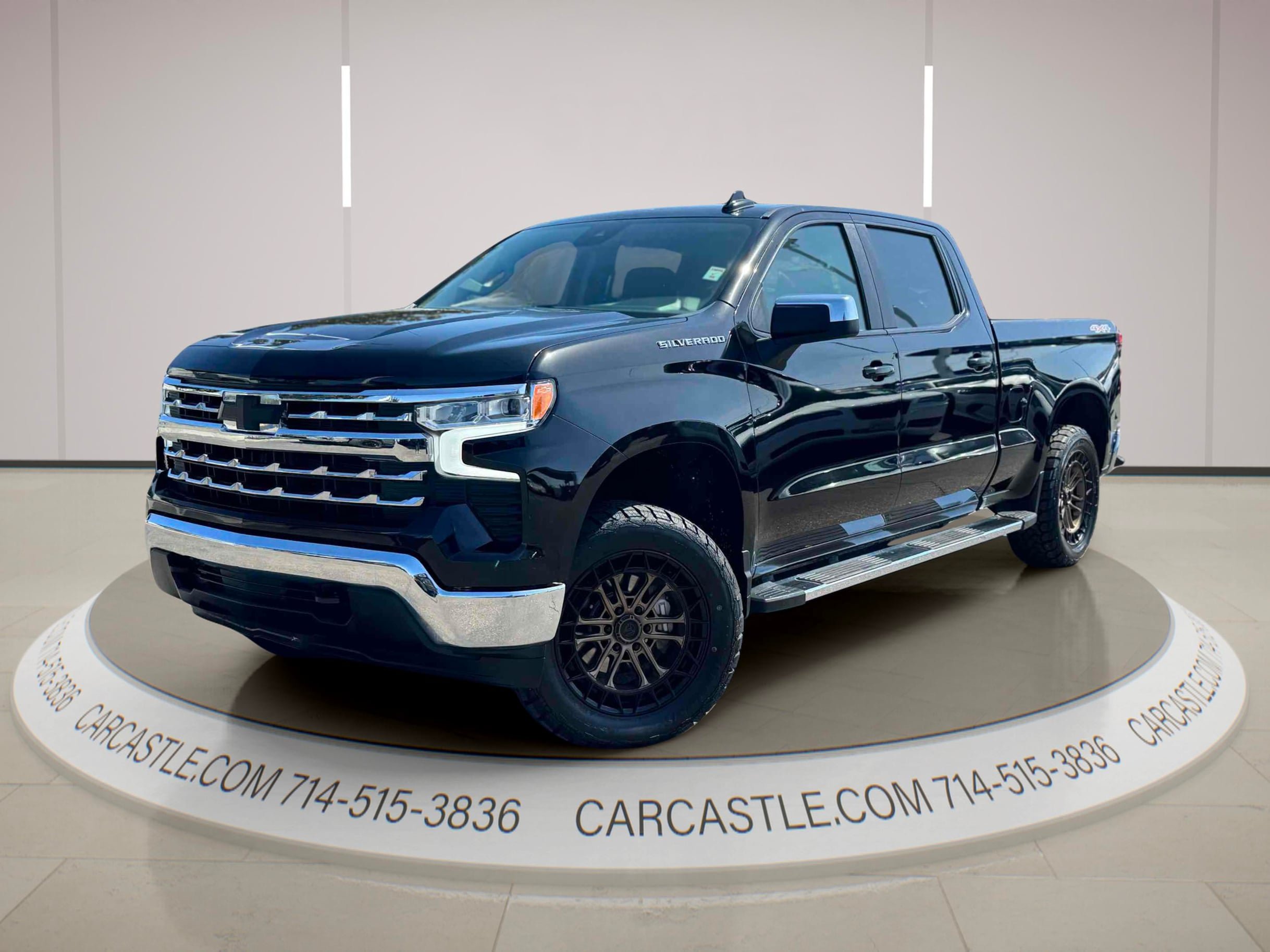 Used 2024 Chevrolet Silverado 1500 LT w/ Protection Package AWD/4WD image 1