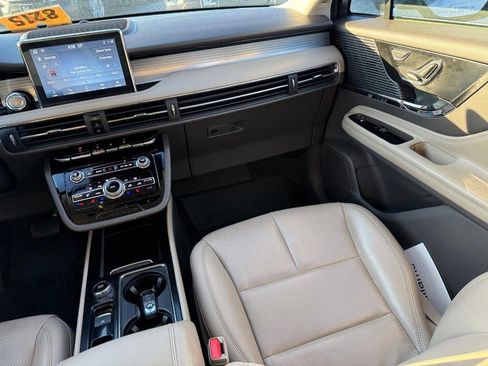 Used 2021 Lincoln Corsair AWD w/ Equipment Group 101A image 16