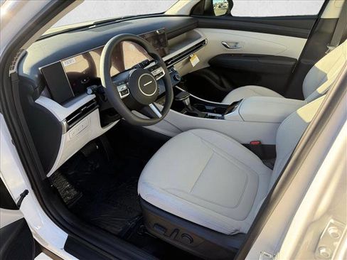 New 2026 Hyundai Tucson SEL image 3