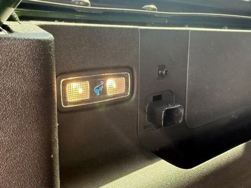 Used 2025 Ford Bronco Outer Banks AWD/4WD image 40
