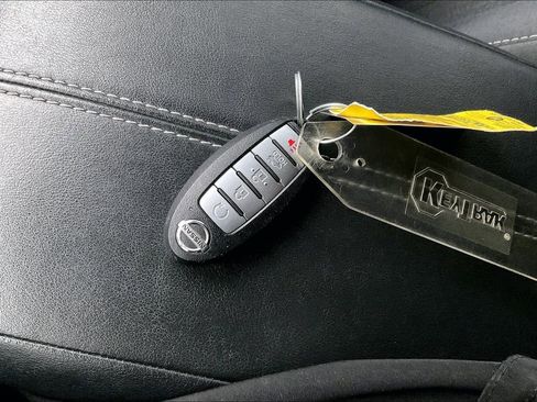 Used 2022 Nissan Altima 2.5 SV image 14