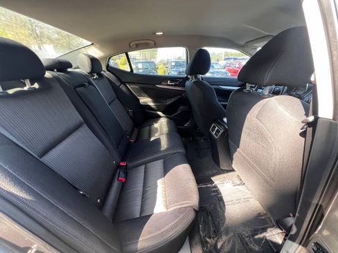Used 2016 Nissan Maxima 3.5 S FWD image 11