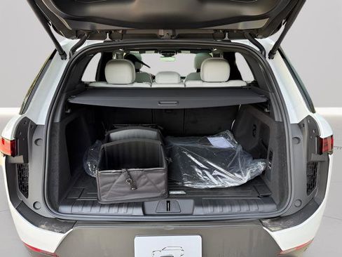 New 2026 Land Rover Range Rover Sport SE AWD/4WD image 30