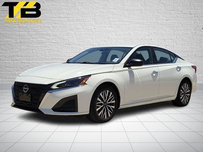 Used 2025 Nissan Altima 2.5 SV