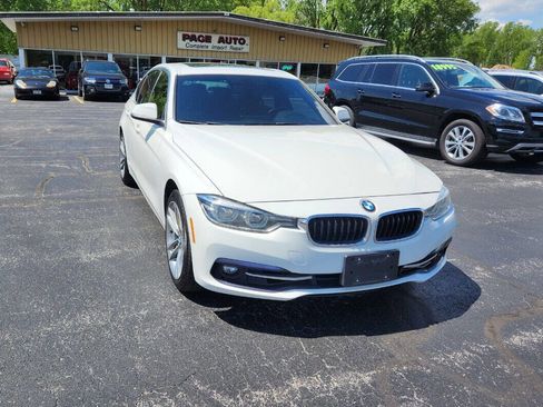Used 2018 BMW 330i xDrive Sedan w/ Convenience Package image 2