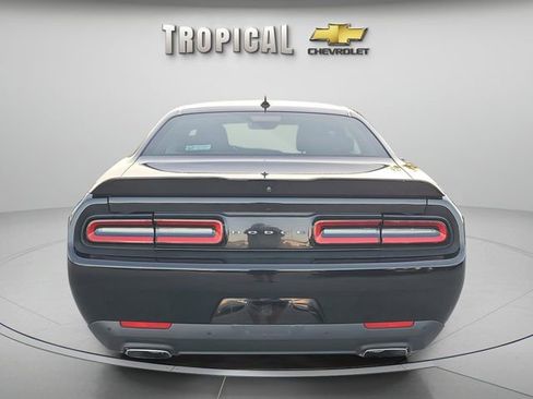 Used 2022 Dodge Challenger GT image 4