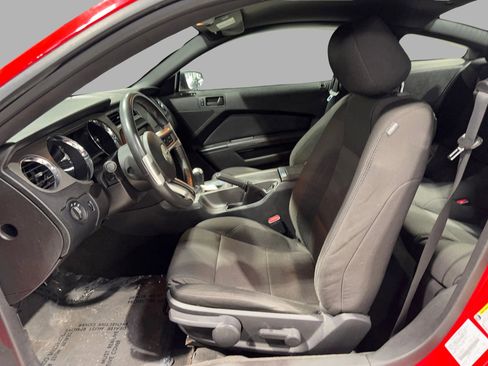 Used 2013 Ford Mustang Coupe image 15
