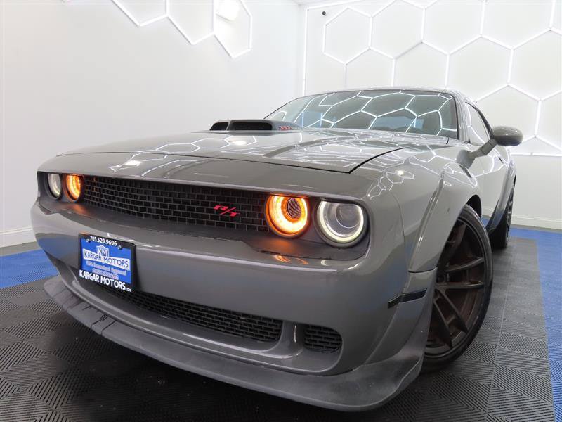 Used 2019 Dodge Challenger R/T Scat Pack w/ Shaker Package RWD image 1