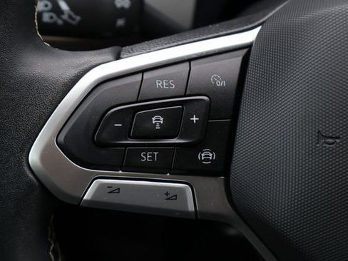 Certified 2023 Volkswagen Atlas Cross Sport SE image 20