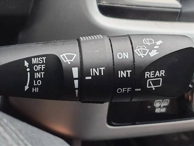 Used 2017 Toyota Highlander LE AWD/4WD image 16