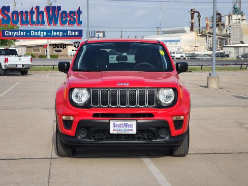 Used 2023 Jeep Renegade Latitude image 6