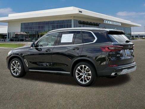 Used 2023 BMW X5 xDrive45e w/ Parking Assistance Package AWD/4WD image 7