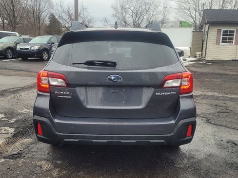 Used 2018 Subaru Outback 2.5i Limited image 7