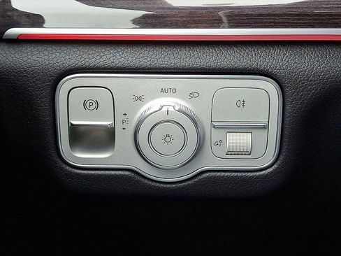 Used 2023 Mercedes-Benz GLS 450 4MATIC image 26