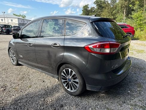 Used 2017 Ford C-MAX Energi Titanium w/ Equipment Group 501A FWD image 4