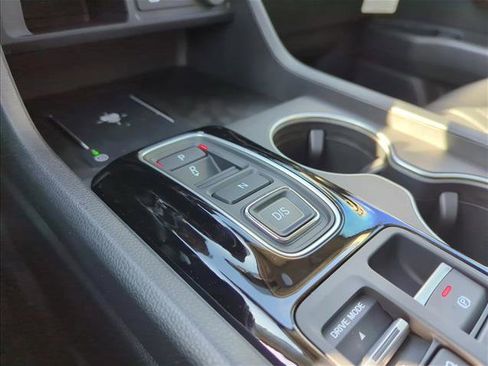 New 2026 Honda Pilot Touring image 17