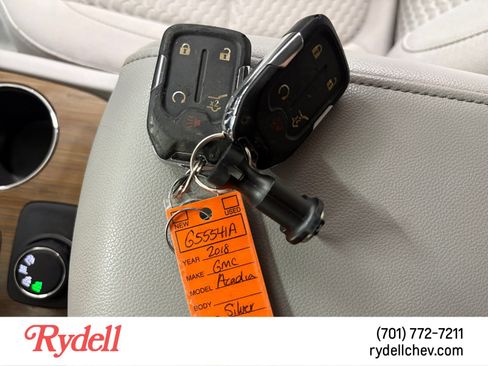 Used 2018 GMC Acadia SLE AWD/4WD image 22