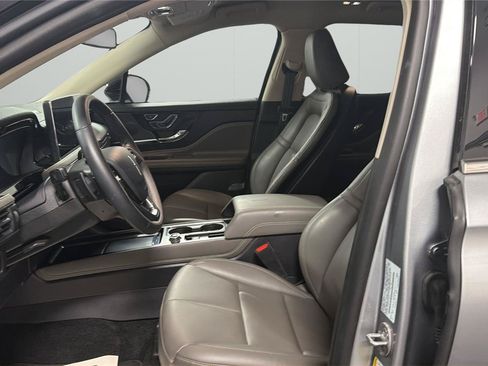 Used 2023 Lincoln Corsair FWD image 10