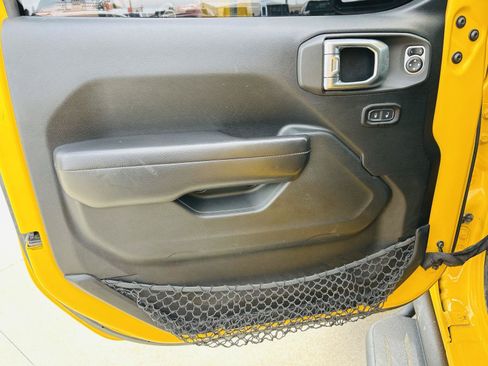Used 2020 Jeep Wrangler Unlimited Sport S AWD/4WD image 6