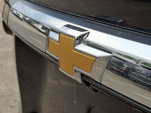 Used 2023 Chevrolet Traverse LT AWD/4WD image 29