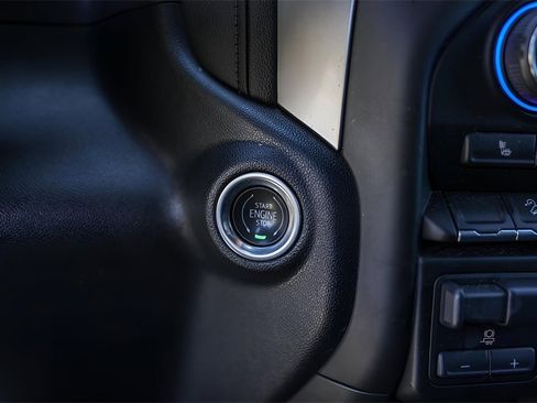 Used 2021 Chevrolet Silverado 1500 LT image 21