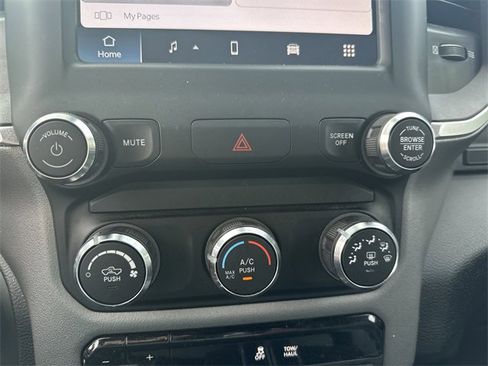 Used 2024 RAM 2500 Big Horn w/ Bed Utility Group image 30