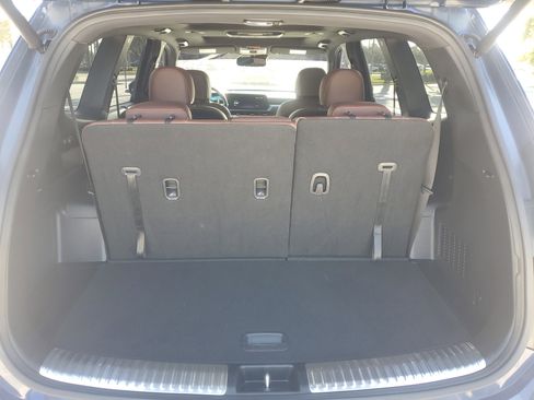 Used 2023 Kia Telluride SX image 12