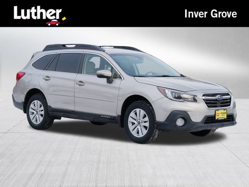 Used 2019 Subaru Outback 2.5i Premium image 1