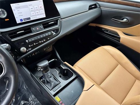 Certified 2023 Lexus ES 350 w/ Premium Package image 26