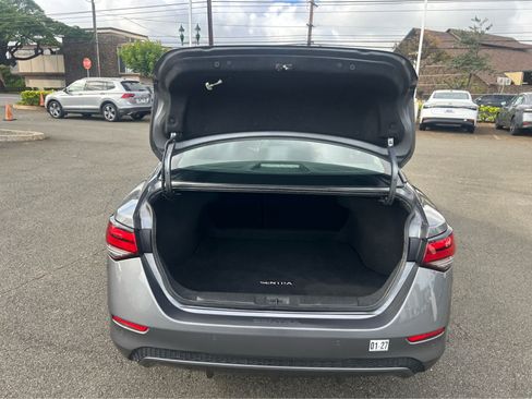 Used 2024 Nissan Sentra SV FWD image 11