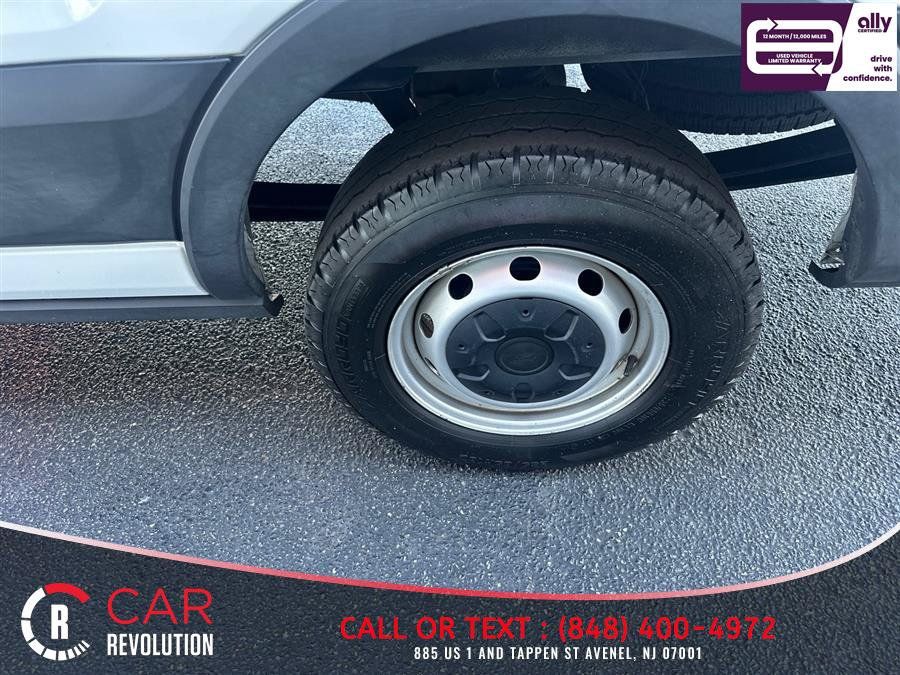 Used 2021 Ford Transit 250 Medium Roof RWD image 38