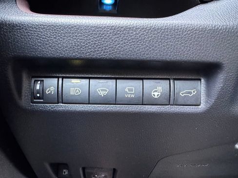Used 2021 Toyota RAV4 Limited AWD/4WD image 33