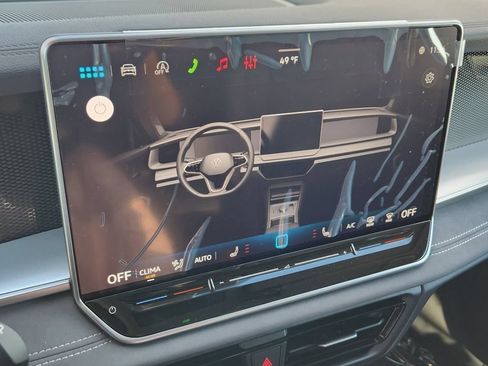 New 2026 Volkswagen Tiguan SE AWD/4WD image 9