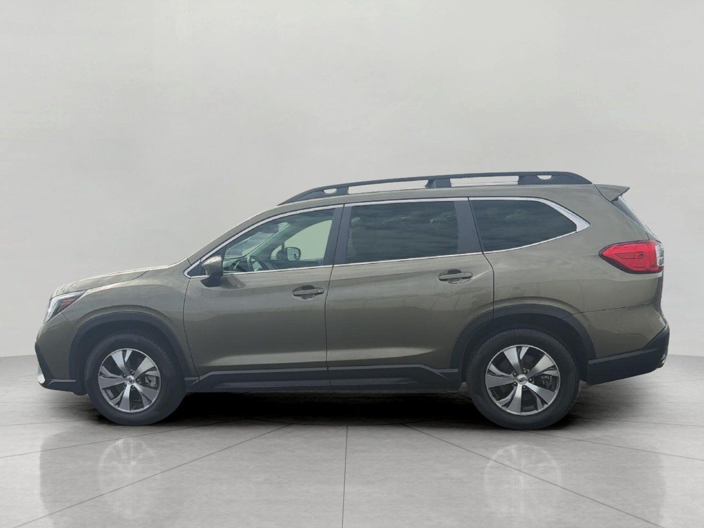 Used 2024 Subaru Ascent Premium w/ Convenience Package AWD/4WD image 6
