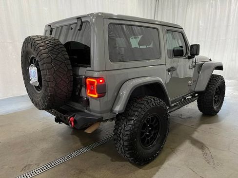Used 2018 Jeep Wrangler Rubicon AWD/4WD image 4
