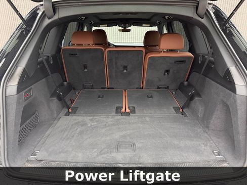 Used 2025 Audi Q7 3.0T Premium Plus image 21