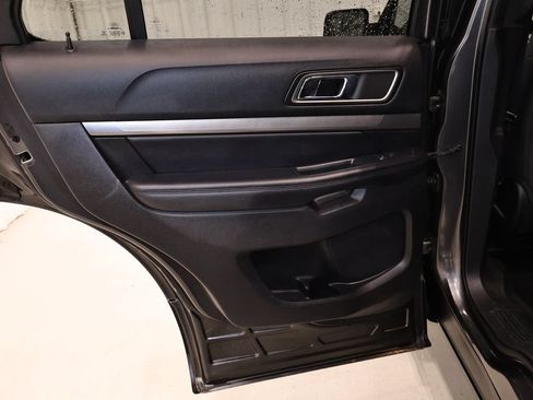Used 2018 Ford Explorer XLT w/ Class II Trailer Tow Package FWD image 14