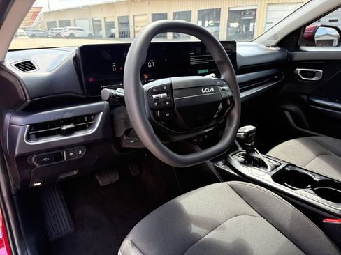 Used 2026 Kia K4 FWD image 13