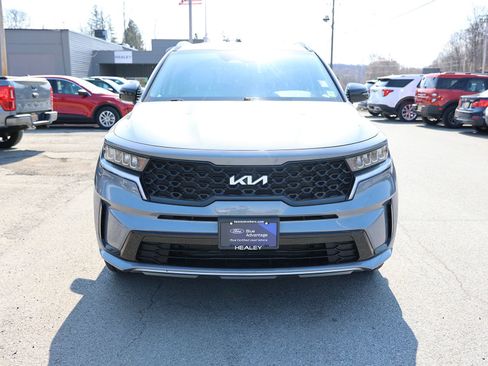 Used 2023 Kia Sorento S FWD image 2
