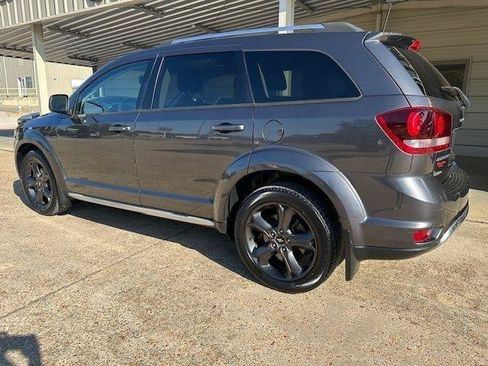 Used 2019 Dodge Journey Crossroad w/ Mopar All Weather Group FWD image 10