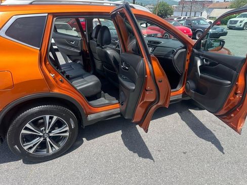 Used 2017 Nissan Rogue SL AWD/4WD image 21