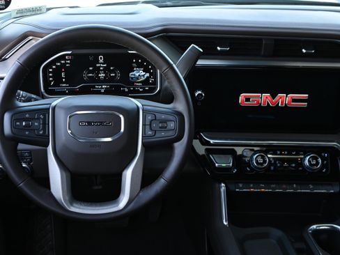 Used 2024 GMC Sierra 2500 Denali w/ Denali Reserve Package image 15