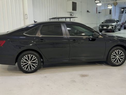 Used 2021 Volkswagen Jetta S image 2