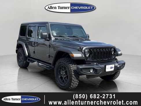 Used 2025 Jeep Wrangler Unlimited Sport AWD/4WD image 1