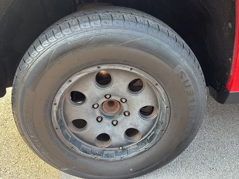 Used 2014 Chevrolet Silverado 1500 W/T RWD image 40