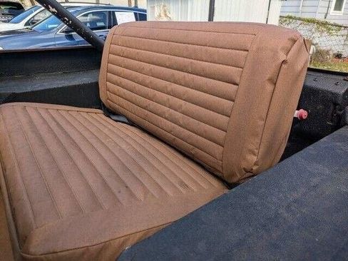 Used 1989 Jeep Wrangler 4WD image 12