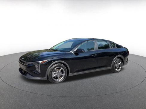 Used 2025 Kia K4 FWD image 7